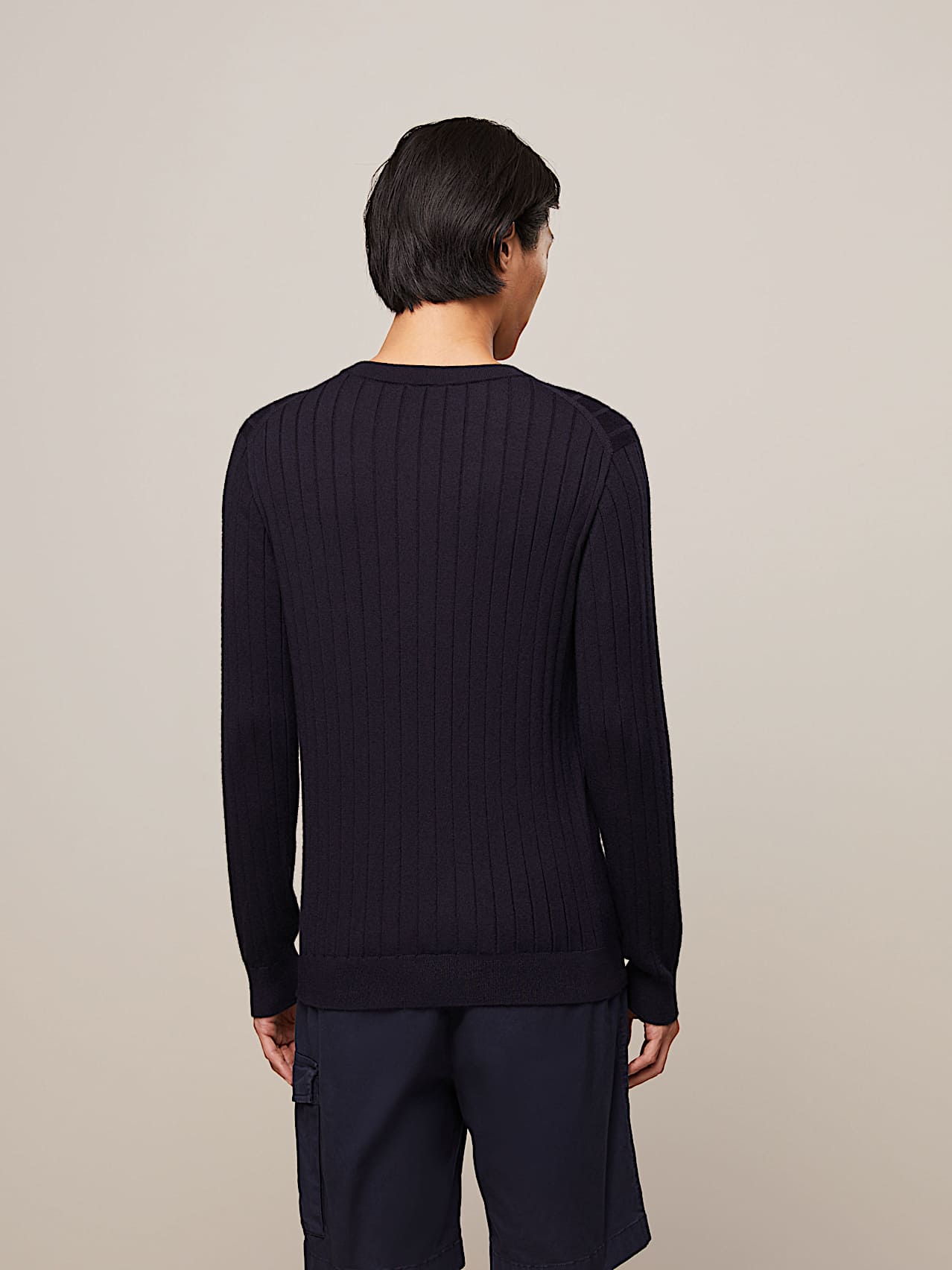 SEAMLESS KNITWEAR FOR MAXIMUM COMFORT SEAMLESS KNITWEAR FOR MAXIMUM COMFORT